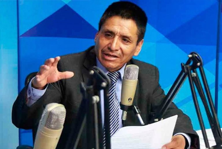 DOCENTES DE INSTITUTOS Y ESCUELAS DE EDUCACIÓN SUPERIOR ANUNCIAN HUELGA EN DEMANDA DE MEJORAS SALARIALES