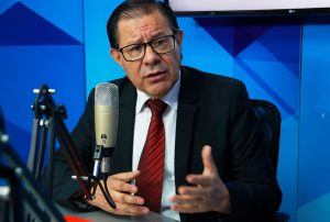 CRISIS SANITARIA: LA INSULINA ES SOLO LA PUNTA DEL ICEBERG DEL DESABASTECIMIENTO DE MEDICAMENTOS, ADVIERTE EXVICEMINISTRO HERBERTH CUBA