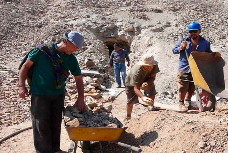 MINERÍA A PEQUEÑA ESCALA TIENE OBLIGACIÓN DE GARANTIZAR TRAZABILIDAD DEL ORO Y DE LA PLATA
