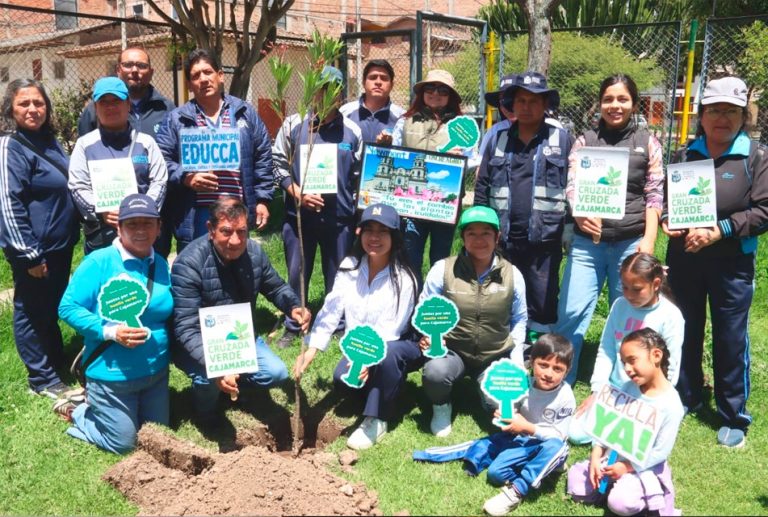 MUNICIPALIDAD PROVINCIAL DE CAJAMARCA Y NEWMONT FONCREAGRO REALIZAN REFORESTACIÓN URBANA DE LA CIUDAD