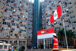 CORRUPCIÓN EN EL MTC: EXMINISTRO SANDOVAL ALERTA SOBRE CONTRATOS A EMPRESAS CHINAS Y DICE QUE “TODO HUELE A PODRIDO”