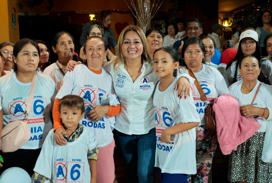 CANDIDATA AL SENADO TANIA RODAS PLANTEA REFORMA DEL SISTEMA DE SALUD CON ÉNFASIS EN ACCESO UNIVERSAL Y ATENCIÓN PRIMARIA