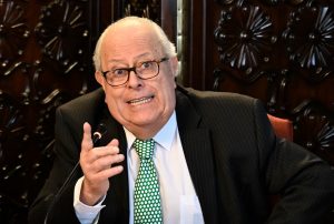 "ES IRRESPONSABLE": ERNESTO ZUNINI, SECRETARIO DE JUNTOS POR EL PERÚ, CRITICA LAS DECLARACIONES DE JULIO VELARDE EN EL BCR