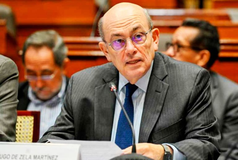 CRISIS EN EL GABINETE: HUGO DE ZELA RENUNCIA A LA CANCILLERÍA Y ACUSA AL PRESIDENTE BALCÁZAR DE "MENTIRA FLAGRANTE"