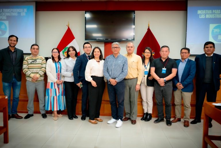 MINEM IMPULSÓ VISITA OFICIAL DE LA DELEGACIÓN INTERNACIONAL DEL EITI A LA REGIÓN AREQUIPA PARA CONOCER EXPERIENCIA SUBNACIONAL