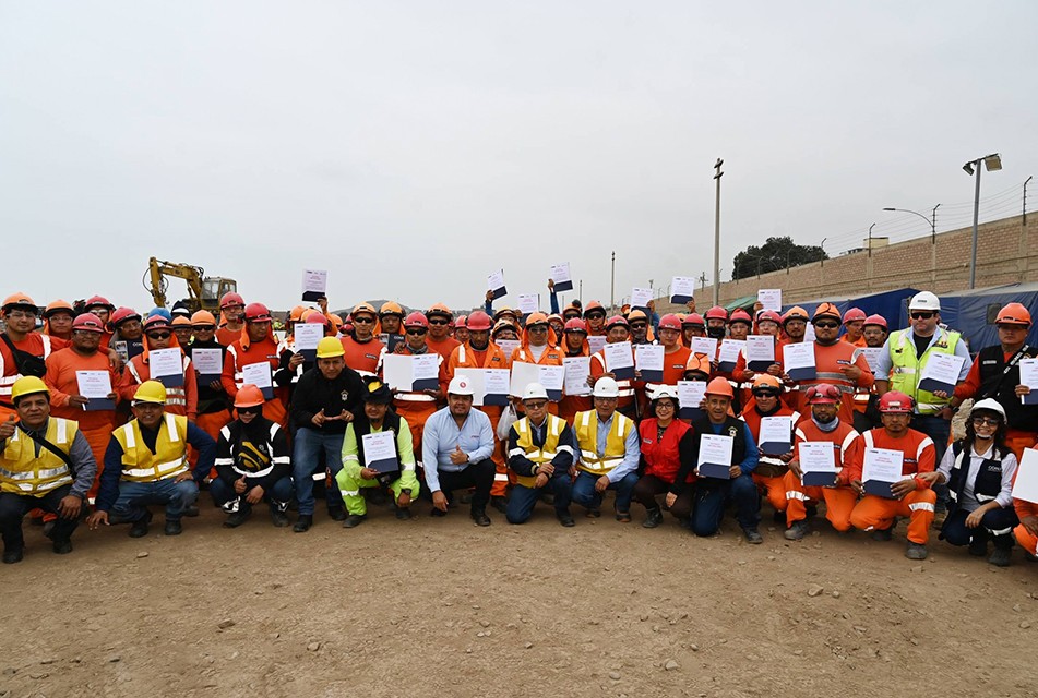 IMPULSAN CERTIFICACIÓN DE COMPETENCIAS PARA OBREROS DE CONSTRUCCIÓN CIVIL