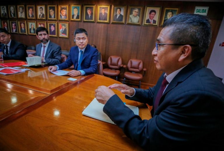 MINEM CONCRETA CON ÉXITO CONVENIO POR S/ 3.6 MILLONES PARA EL DESARROLLO DE CCAPACMARCA EN CUSCO