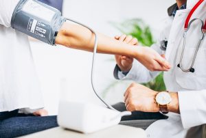 MÁS DE 5 MILLONES DE PERUANOS PADECEN DE HIPERTENSIÓN
