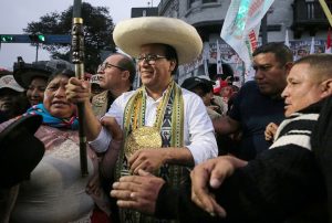 JUNTOS POR EL PERÚ QUIERE “BOLIVIANIZAR” EL PAÍS CREANDO CAOS Y DESORDEN EN LAS CALLES DE LIMA