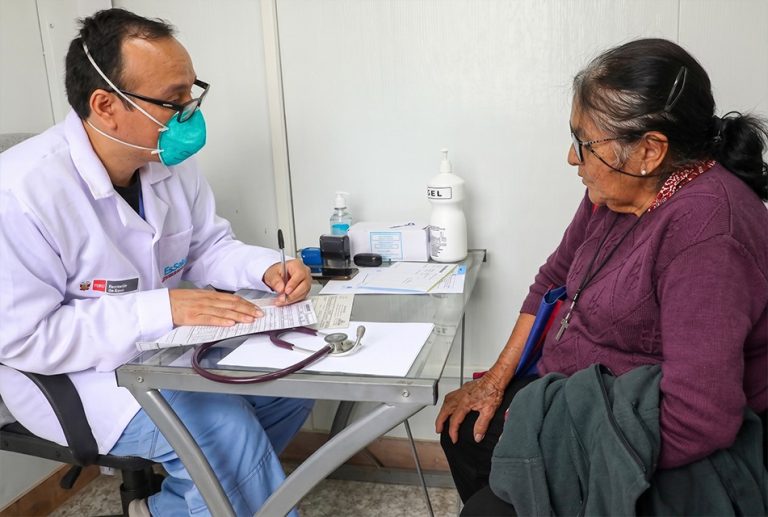 PERÚ NECESITA 16.000 MÉDICOS ESPECIALISTAS Y TARDARÁ HASTA 5 AÑOS EN FORMARLOS, ADVIERTE EXVICEMINISTRO HERBERTH CUBA