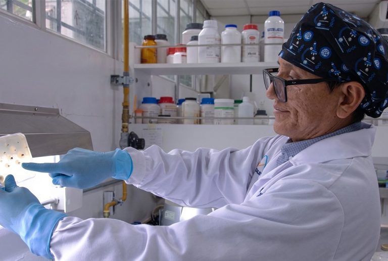 PROYECTO DE LA FACULTAD DE CIENCIAS BIOLÓGICAS DE LA UNMSM APUNTA A COMBATIR LA RESISTENCIA ANTIMICROBIANA
