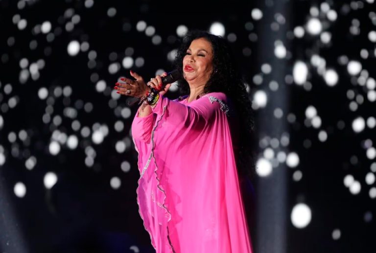 EL ESTADO PERUANO OTORGA LA MEDALLA DE HONOR DE LA CULTURA A LA LEGENDARIA EVA AYLLÓN