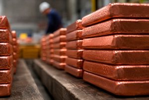 EXPORTACIONES MINERAS SUPERARON LOS US$ 35,600 MILLONES ENTRE ENERO Y MAYO, IMPULSADAS POR EL COBRE Y EL ORO