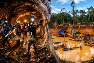 PRÓXIMO GOBIERNO DEBE CONVOCAR A PROFESIONALES EXPERIMENTADOS PARA DESTRABAR CARTERA DE PROYECTOS MINEROS Y SOLUCIONAR EL PROBLEMA DE LA MINERÍA ILEGAL