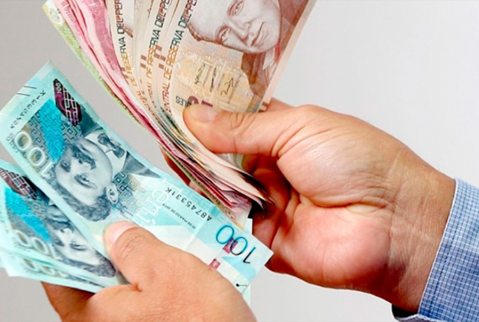 FIESTAS PATRIAS: TRABAJADORES RECIBIRÁN UNA GRATIFICACIÓN DE UN SUELDO Y UN ADICIONAL DE HASTA 9 %