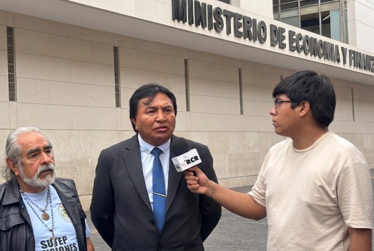 SUTEP DIALOGARÁ CON EL MINISTRO DE ECONOMÍA SOBRE LA LEY QUE ESTABLECE AUMENTO DE PENSIONES PARA LOS MAESTROS CESANTES Y JUBILADOS
