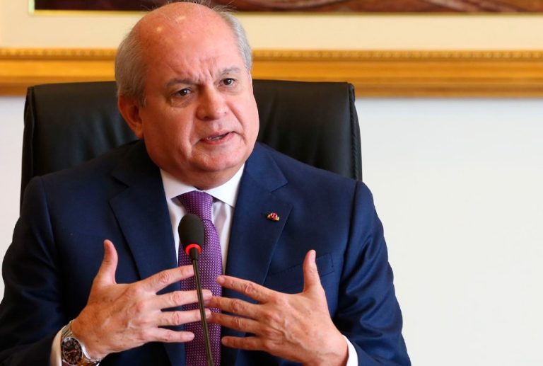 PEDRO CATERIANO ADVIERTE AVANCE DE LA MINERÍA ILEGAL EN CAJAMARCA Y CUESTIONA AL CONGRESO POR LA ELECCIÓN DE LA PRESIDENCIA EN ENERGÍA Y MINAS