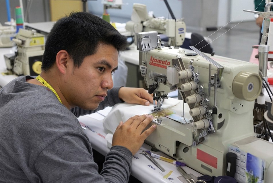 FENÓMENO EL NIÑO: GOBIERNO DECLARARÁ EN EMERGENCIA EL SECTOR TEXTIL PERUANO