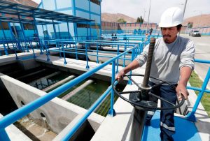 38 DE 50 EMPRESAS DE AGUA Y SANEAMIENTO NO FACTURAN AL MENOS EL 30% DEL AGUA QUE PRODUCEN