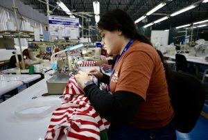 AUMENTO DEL SUELDO MÍNIMO BENEFICIARÁ A 170,000 JÓVENES PRACTICANTES FORMALES