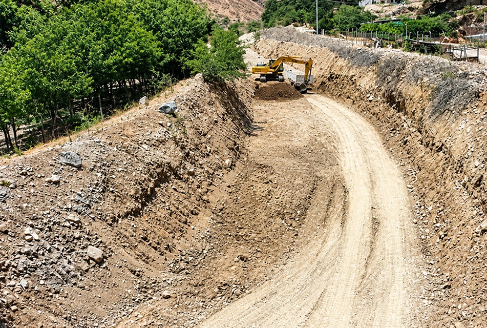 GORE CAJAMARCA EJECUTA TRABAJOS DE DESCOLMATACIÓN DE CAUCES PARA MITIGAR IMPACTO DE EL NIÑO CON APOYO DE LA ANA Y NEWMONT YANACOCHA