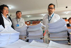 GOBIERNO AÚN NO DEFINE UN RUMBO EN EL SECTOR SALUD Y “EL MINSA SIGUE EN PILOTO AUTOMÁTICO”, SEÑALA EXVICEMINISTRO HERBERTH CUBA