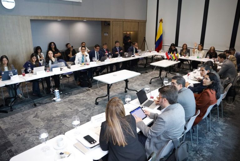 PERÚ IMPULSA INTEGRACIÓN ELÉCTRICA ANDINA Y PRIORIZA INTERCONEXIÓN CON ECUADOR