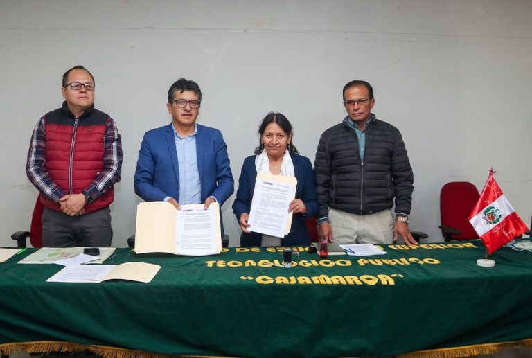 NEWMONT FONCREAGRO FIRMA CONVENIO CON INSTITUTO DE EDUCACIÓN SUPERIOR TECNOLÓGICO PÚBLICO DE CAJAMARCA PARA DESARROLLAR PRODUCCIÓN AGROPECUARIA, ALIMENTARIA Y FORESTAL