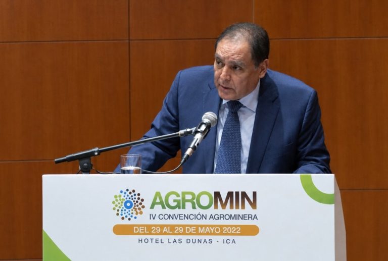ROBERTO MALDONADO: EL PERÚ NO TIENE QUE ELEGIR ENTRE MINERÍA Y AGRICULTURA