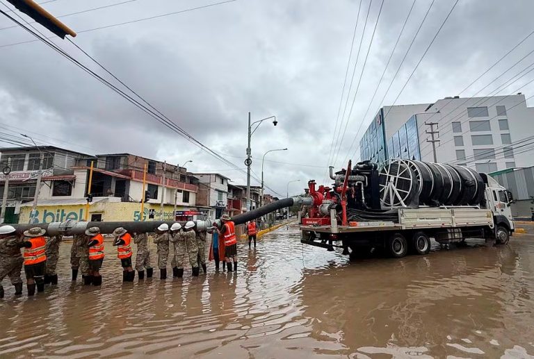 NIÑO COSTERO Y GLOBAL AFECTARÁN A TODO EL PERÚ; SE DEBEN DESCENTRALIZAR LAS ACCIONES ANTE EMERGENCIAS, ADVIERTE EXMINISTRO JORGE CHÁVEZ CRESTA