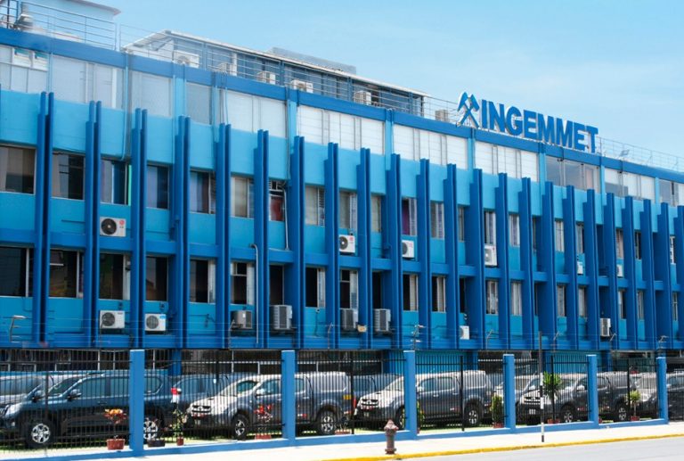 INGEMMET PROPORCIONARÁ SU BASE DE DATOS GEOLÓGICA Y CATASTRAL PARA EL CENSO NACIONAL DE LA PEQUEÑA MINERÍA Y MINERÍA ARTESANAL