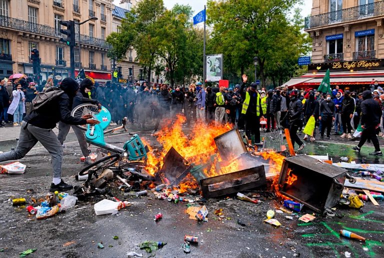LA VIOLENCIA URBANA SACUDE A FRANCIA POR LA FALTA DE ADAPTACIÓN DE DESCENDIENTES DE MIGRANTES