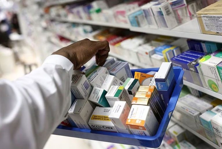 FEDERACIÓN NACIONAL DE QUÍMICOS FARMACÉUTICOS DEL PERÚ PLANTEA ANTICIPAR COMPRAS DE MEDICAMENTOS ANTE EL NIÑO COSTERO 2026